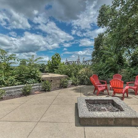Walk To Broadway Riverfront Condo With Pool Nashville Exterior foto