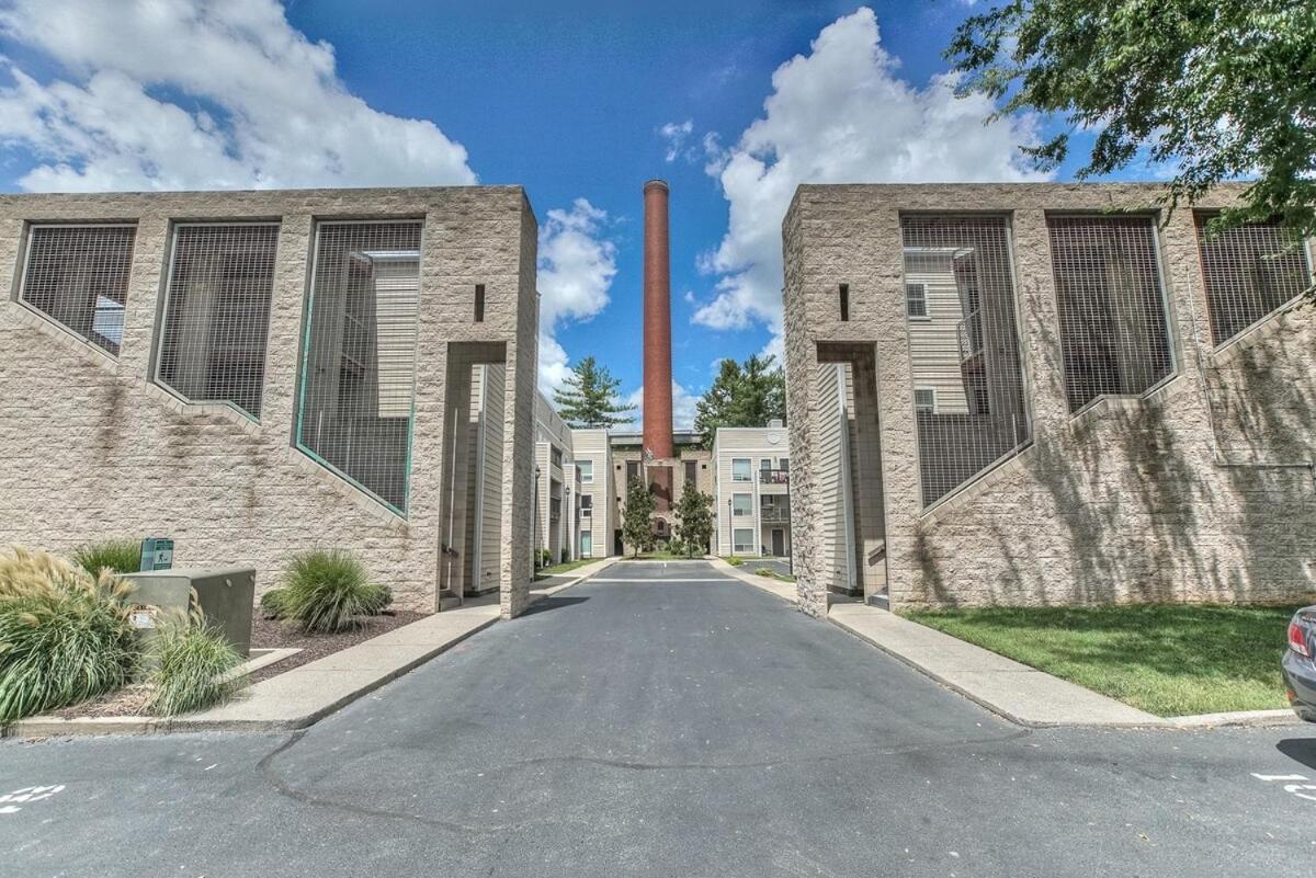 Walk To Broadway Riverfront Condo With Pool Nashville Exterior foto