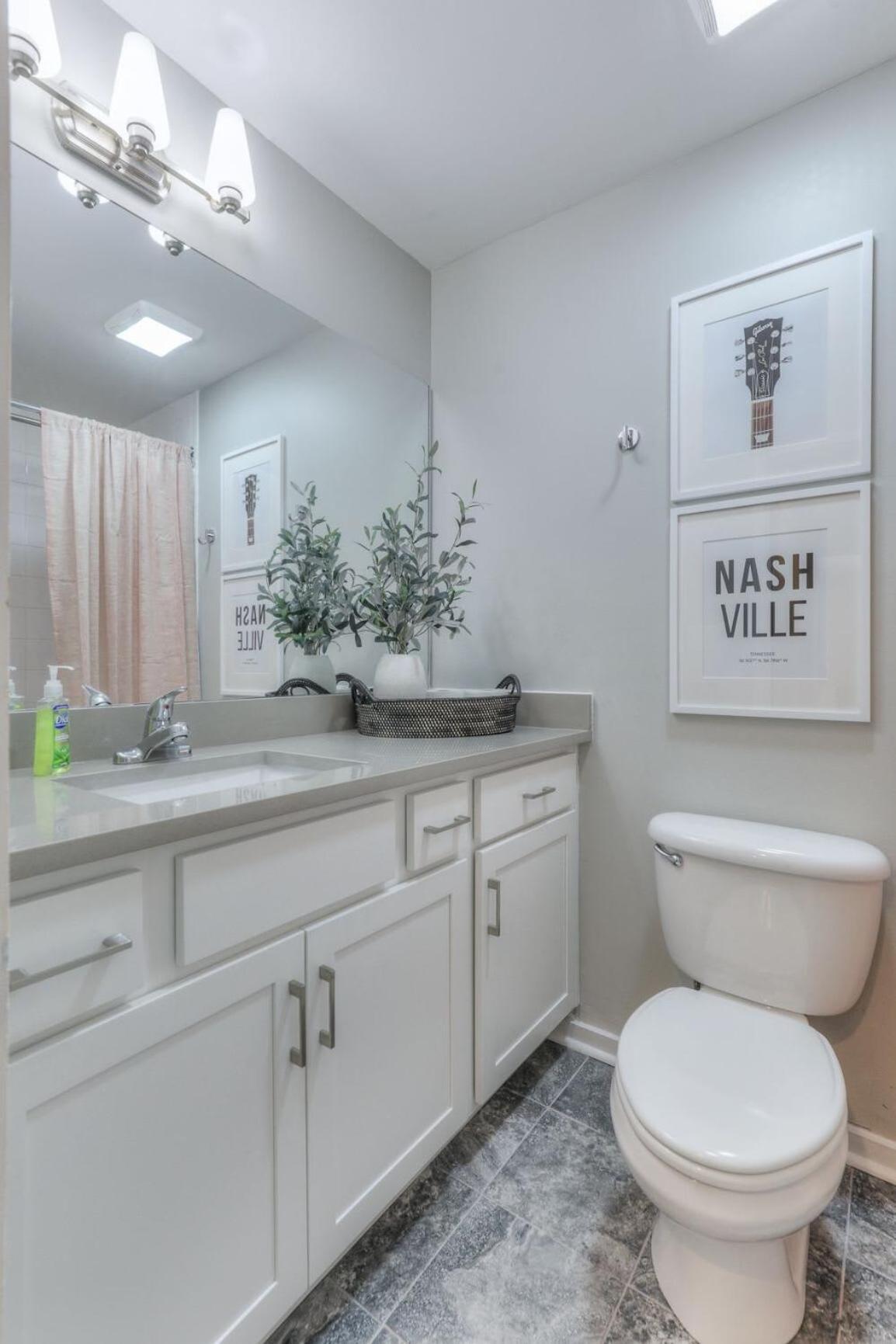 Walk To Broadway Riverfront Condo With Pool Nashville Exterior foto